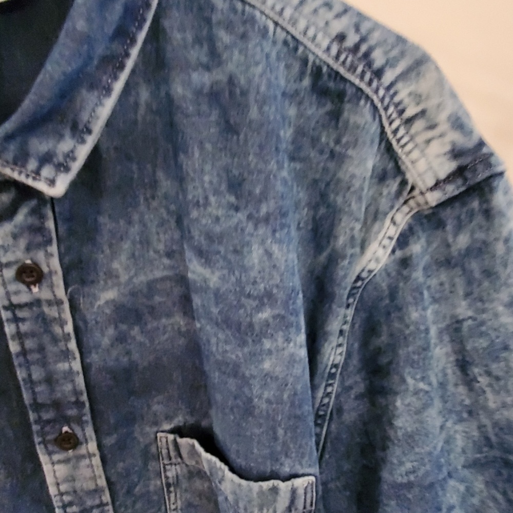 Button Down - Picture 3 of 3